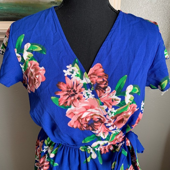Dream of Me Floral High Low Maxi Dress Size Medium - Picture 15 of 17